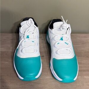 Jordan 11 CMFT Low “New Emerald”- Women’s Size 8